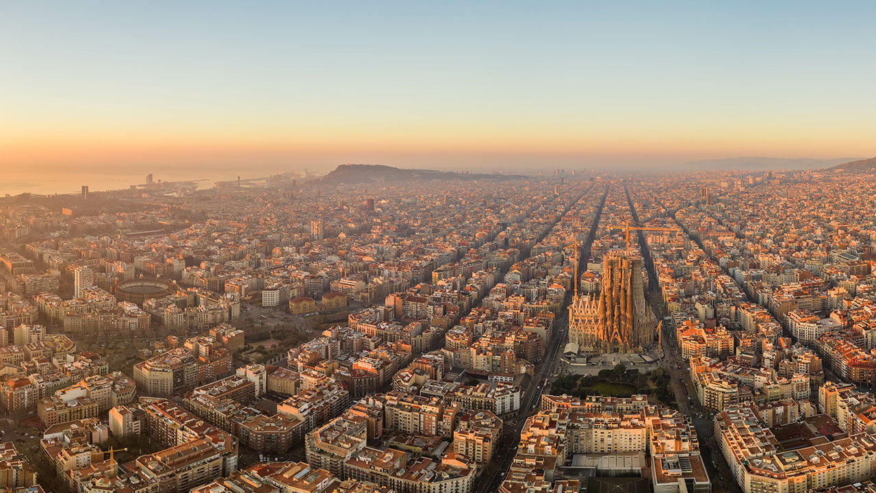 Challenge Barcelona Triathlon city vista