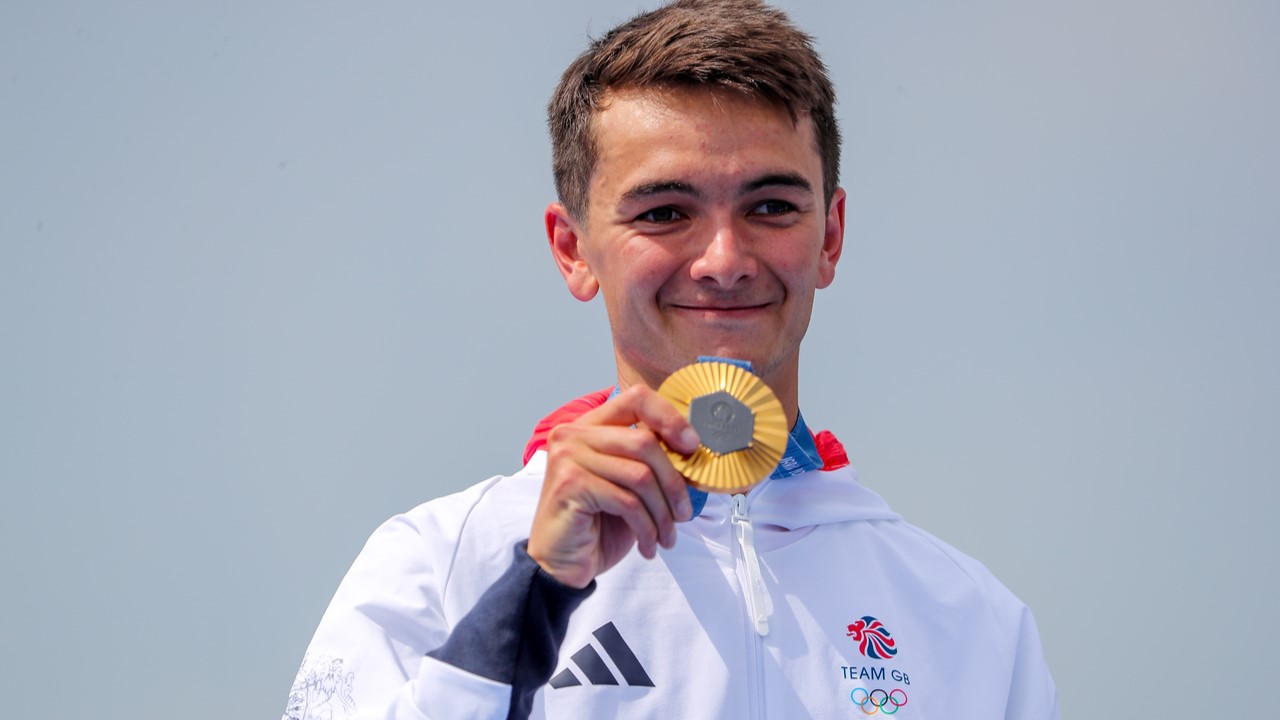 Alex Yee Paris 2024 Olympic Games medal