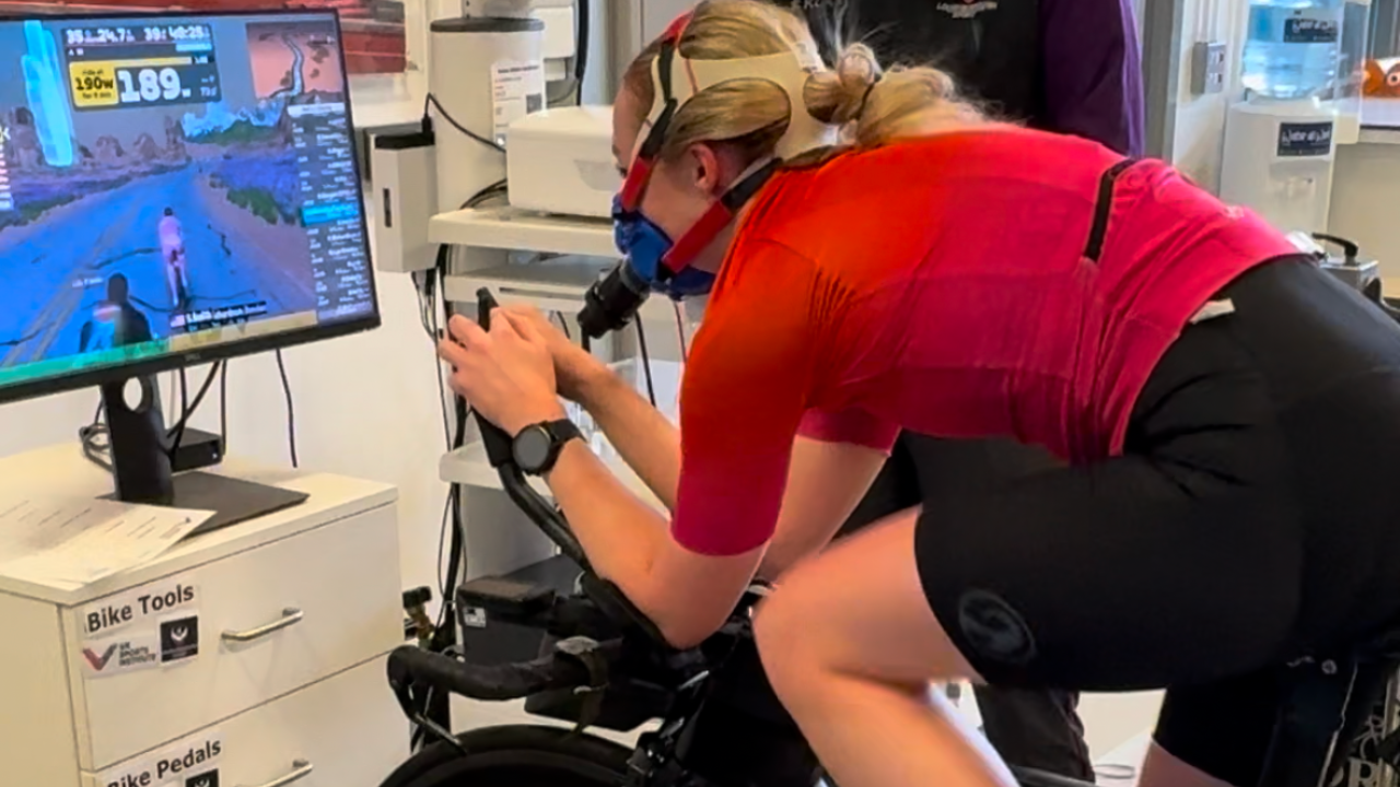 Testing VO2 max of a triathlete at Loughborough Performance Lab
