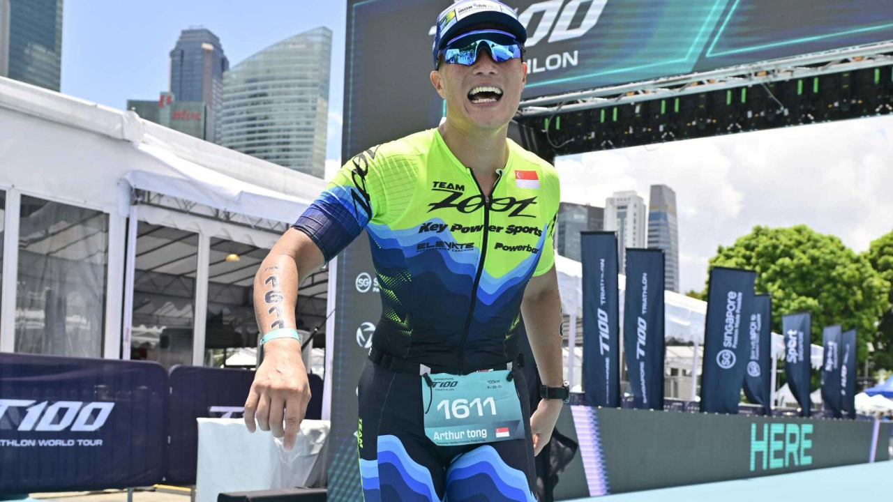 Singapore T100 Arthur Tong Community Captain