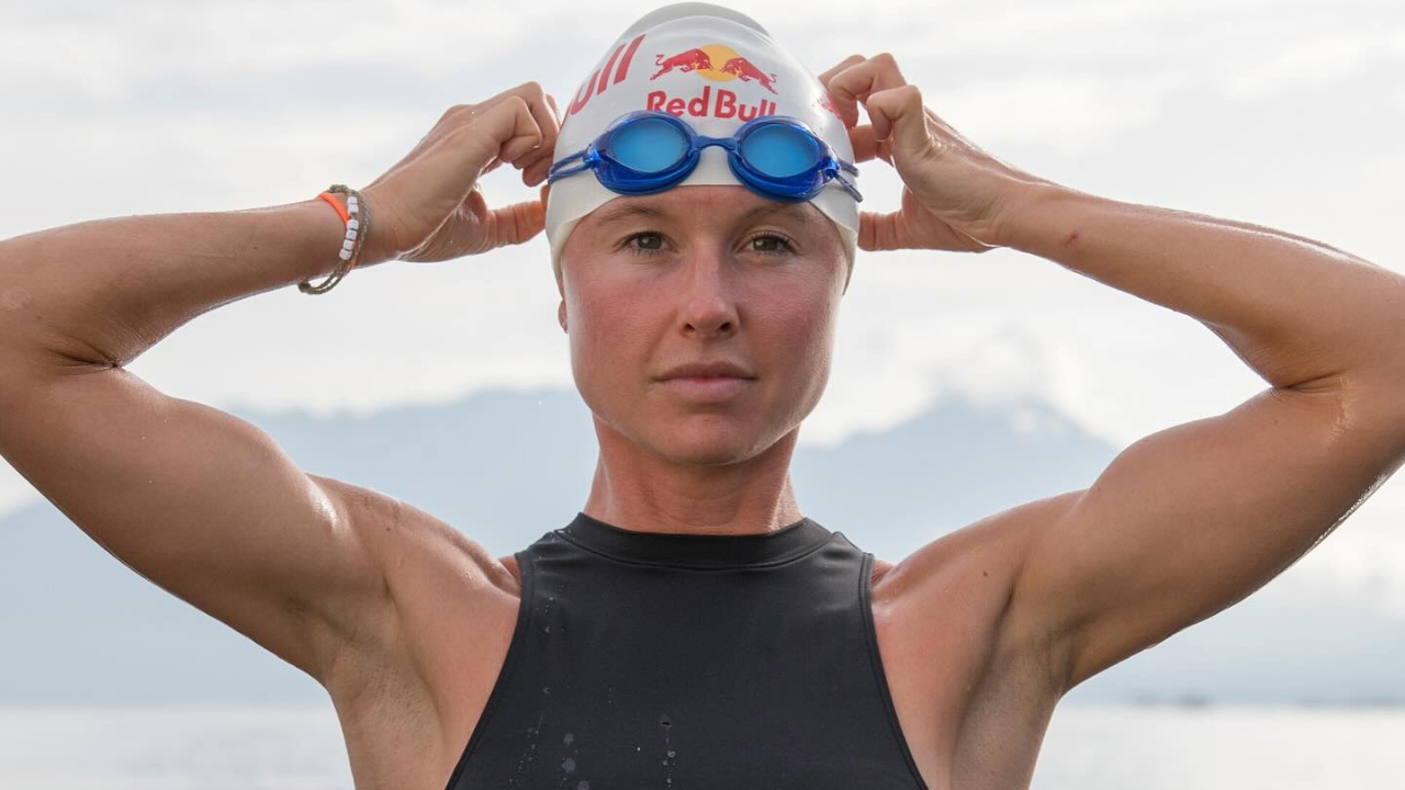 Els Visser describes the moment she had to swim for her life.