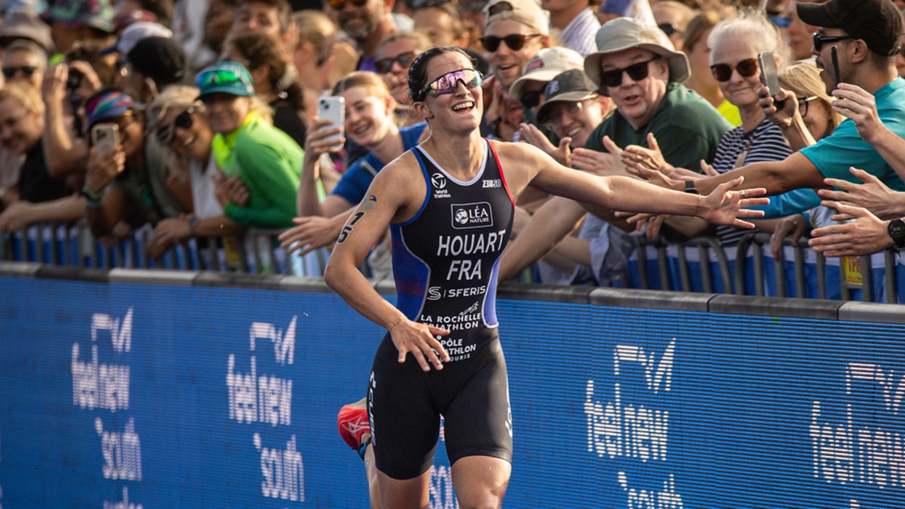 Lea Houart wins junior women title World Championships Wollongong 2025