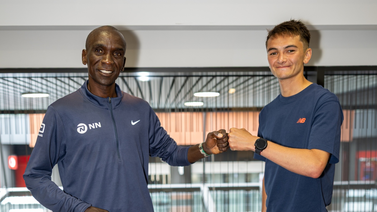 Alex-Yee-Eliud-Kipchoge-Coros-meeting-post-London-Marathon-2025