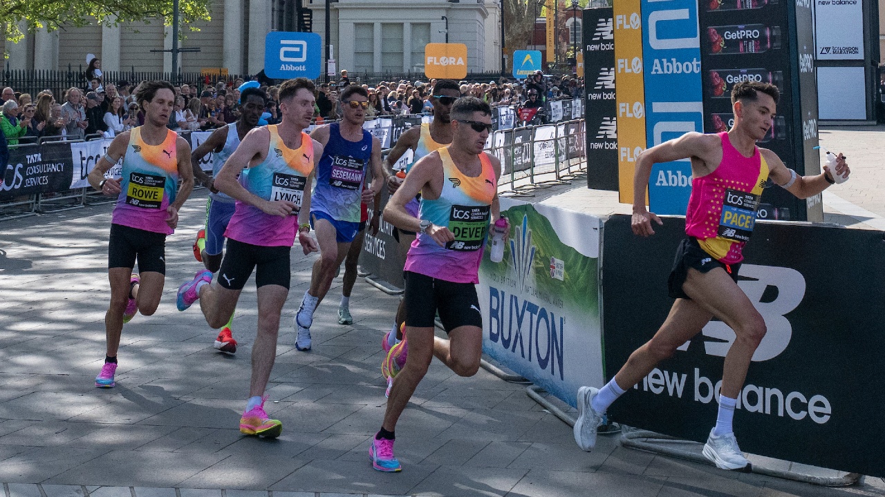 Alex Yee Cutty Sark pacing London Marathon 2026
